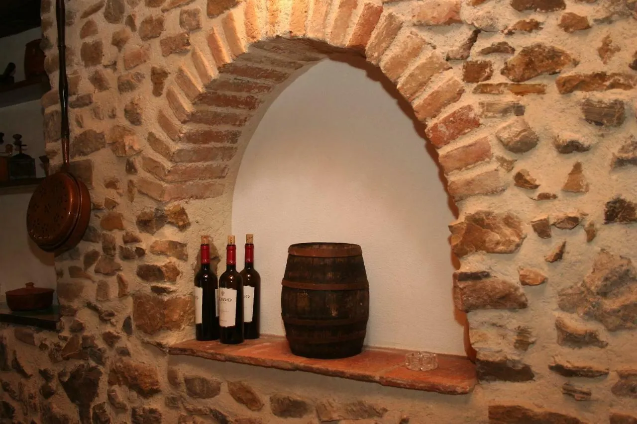 La corte di Pietro Isnello